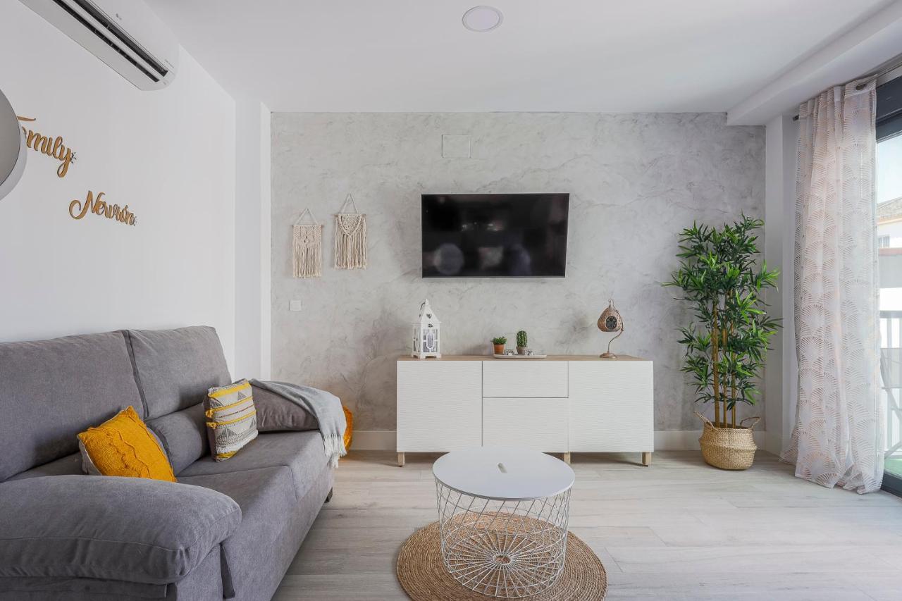 Family Home Suits Encantos De Sevilla Buitenkant foto